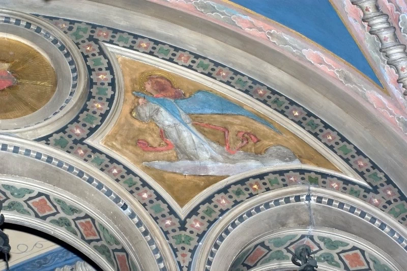  108-Modesto Faustini-Angelo inginocchiato con veste bianca e nastri rossi - Santuario Santa Maria delle Grazie, Brescia 